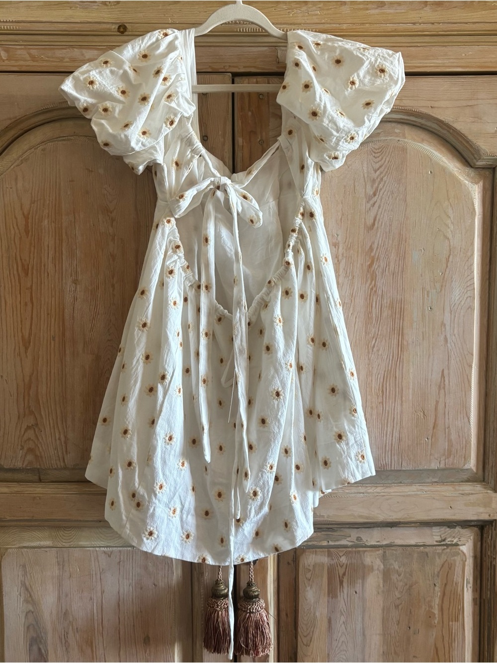 Emory Park Cream Dress with Mustard Daisy Embroidery - Picture 5 of 14